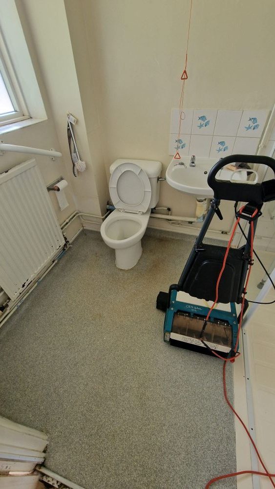 Final results of a professional end of tenancy clean in Ely - spotless bathroom ready for new tenants
