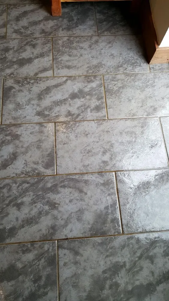 Hard floor before cleaning